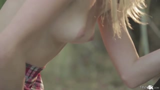 Смотри Chloe Foster Anal in the Wilderness - топовое порно в 4K на FULL-PORN.COM