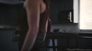 Small Tits Nanny Gets Deepthroat - 4K порно видео на FULL-PORN.COM