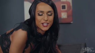 Смотри High Heels and Heavy Petting - топовое порно в 4K на FULL-PORN.COM