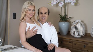 Смотри Old Marcello Fucks Young Roxy - топовое порно в 4K на FULL-PORN.COM