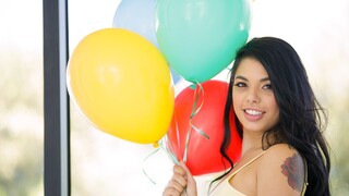 Смотри Isiah Maxwell's Birthday Blowjob - топовое порно в 4K на FULL-PORN.COM