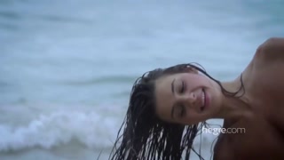 Смотри Ariel Marika & Melena Maria - Skinny Beach Nymphs Show Off Their Tits - топовое порно в 4K на FULL-PORN.COM