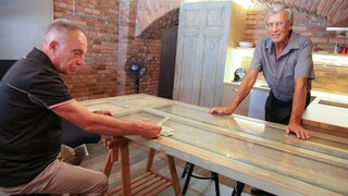 Смотри Family Affair: Grandpa and Uncle Get a Stripper - топовое порно в 4K на FULL-PORN.COM