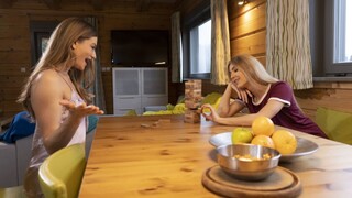 Смотри Russian cuties face sit and worship - топовое порно в 4K на FULL-PORN.COM