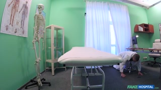 Смотри Handjob and More: Kathy and the Doctor - топовое порно в 4K на FULL-PORN.COM