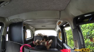 Handjob and High Heels in Taxi - 4K порно видео на FULL-PORN.COM