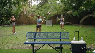 Смотри Sporty Threesome with Reverse Cowgirl - топовое порно в 4K на FULL-PORN.COM