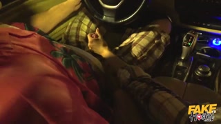 Смотри Small Tits Brunette Takes Standing Doggystyle in Car Sex - топовое порно в 4K на FULL-PORN.COM