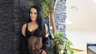 Смотри Short Haired Wife Licks Pussy - топовое порно в 4K на FULL-PORN.COM