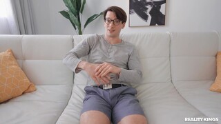 Смотри Ricky Watches as Maya Takes a Big Dick - топовое порно в 4K на FULL-PORN.COM