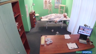 Смотри Amateur Pussy Fucking in Missionary Position - топовое порно в 4K на FULL-PORN.COM