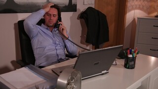 Смотри Surprise Sex with Wife in Office - топовое порно в 4K на FULL-PORN.COM