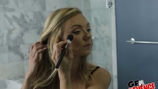 Смотри Amateur Molly Mae Gets Ass Fingering - топовое порно в 4K на FULL-PORN.COM