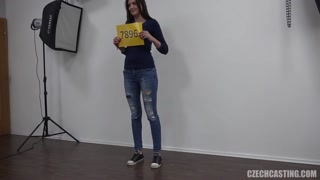 Смотри Brunette Lucie from Czech in Wild Casting - топовое порно в 4K на FULL-PORN.COM