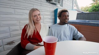 Black Hair, Don't Care - 4K порно видео на FULL-PORN.COM