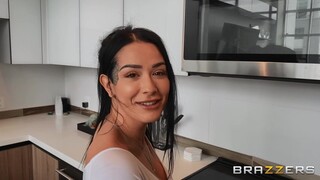 Смотри Xander Corvus Fucks Tattooed Katrina Jade on Kitchen Counter - топовое порно в 4K на FULL-PORN.COM