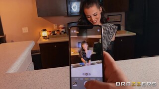 Смотри Aubree's Small but Mighty Tits - топовое порно в 4K на FULL-PORN.COM