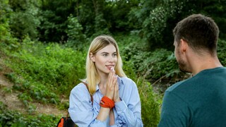 Смотри Public Fucking: Teen Milena Devi in Car Boot - топовое порно в 4K на FULL-PORN.COM