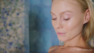 Смотри Sia Siberia's Solo Finger Fucking - топовое порно в 4K на FULL-PORN.COM