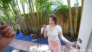 Смотри College Babe Stuck Inside Gets POV Fuck - топовое порно в 4K на FULL-PORN.COM
