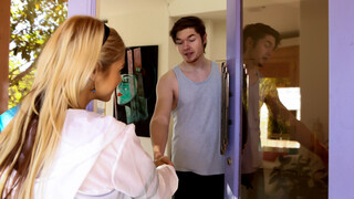 Смотри Jake Jace Pounds Sarah Vandella in Gym - топовое порно в 4K на FULL-PORN.COM