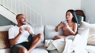 Смотри Interracial Roommate Sex - Brunette Sucks & Fucks Oliver Davis - топовое порно в 4K на FULL-PORN.COM