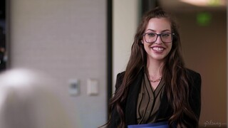 Смотри Lesbian Office Sex - Petite Blonde Licks MILF’s Pussy - топовое порно в 4K на FULL-PORN.COM
