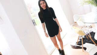 Смотри Rose Darling Blossoms in Her First Hardcore Scene - топовое порно в 4K на FULL-PORN.COM