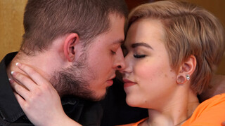 Смотри Passionate Russian Fuck with Emmy Space - Petite, Blonde & Wild - топовое порно в 4K на FULL-PORN.COM