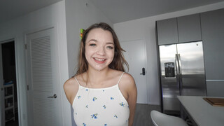 Смотри POV - Cutie Gives Expert Blowjob - топовое порно в 4K на FULL-PORN.COM