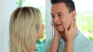 Смотри Hot Blonde Licks It Before Passionate Creampie - топовое порно в 4K на FULL-PORN.COM