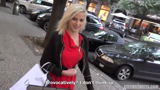 Смотри Blonde Czech Teen on the Streets 88 - топовое порно в 4K на FULL-PORN.COM