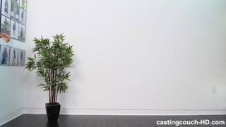 Смотри Tattooed Halle gets filled up - creampie casting with big booty - топовое порно в 4K на FULL-PORN.COM