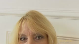 Lucinda Spreads Open and Shares Secrets - 4K порно видео на FULL-PORN.COM