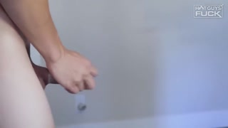 Смотри Huge Cock Destroying Brunette Alyssa Amythest's Throat - топовое порно в 4K на FULL-PORN.COM