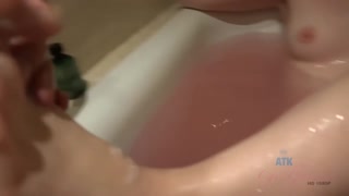 Amateur Emma Evins gives you a wild footjob and pissing - 4K порно видео на FULL-PORN.COM