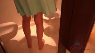 Смотри Elena Koshka’s tight pussy needs your banana - топовое порно в 4K на FULL-PORN.COM