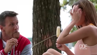Смотри European Babe Subil Arch Fucks Outdoors in Fetish Scene - топовое порно в 4K на FULL-PORN.COM