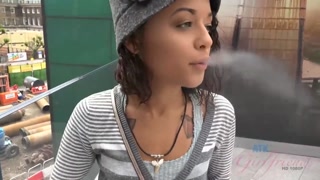 Смотри POV Blowjob from Smoking Hot Holly Hendrix Before Exploring - топовое порно в 4K на FULL-PORN.COM