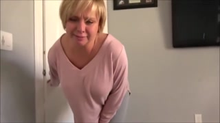 Смотри Brianna Beach Amateur POV Stepmom Sex Session - топовое порно в 4K на FULL-PORN.COM