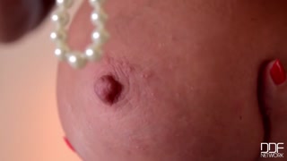 Смотри Shaved Pussy Brunette Laura Orsolya Fucks Hard - топовое порно в 4K на FULL-PORN.COM