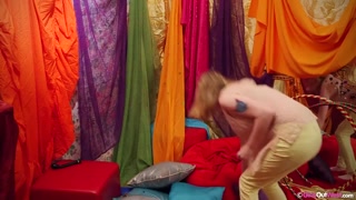 Смотри Naomi rides hard at pillow party - топовое порно в 4K на FULL-PORN.COM