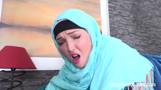 Смотри Horny Muslim Lovita Fate takes cock from lawyer Adam Black - топовое порно в 4K на FULL-PORN.COM