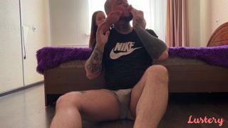 Смотри Arkady POV: Anna’s Feet, Lingerie, and Foot Worship - топовое порно в 4K на FULL-PORN.COM