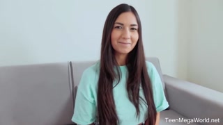Смотри European Babe with Big Ass Fucked on Camera - топовое порно в 4K на FULL-PORN.COM