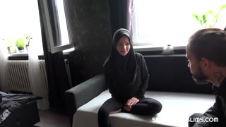 Смотри Muslim Slut Sara Kay Fucked Hard by Lawyer Adam - топовое порно в 4K на FULL-PORN.COM