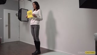 Czech MILF Jarka - Adorable Brunette Gets Fucked - 4K порно видео на FULL-PORN.COM