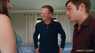 Смотри Cheating Wife Giulia Napolitano Gets Spanked and Fucked Hard in Couples Therapy - топовое порно в 4K на FULL-PORN.COM
