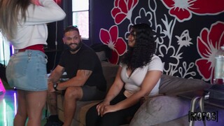 Смотри Tony's Kava Cheat - топовое порно в 4K на FULL-PORN.COM