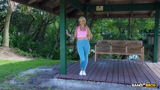 Смотри Amateur Blonde Gets Tattooed Pussy - топовое порно в 4K на FULL-PORN.COM